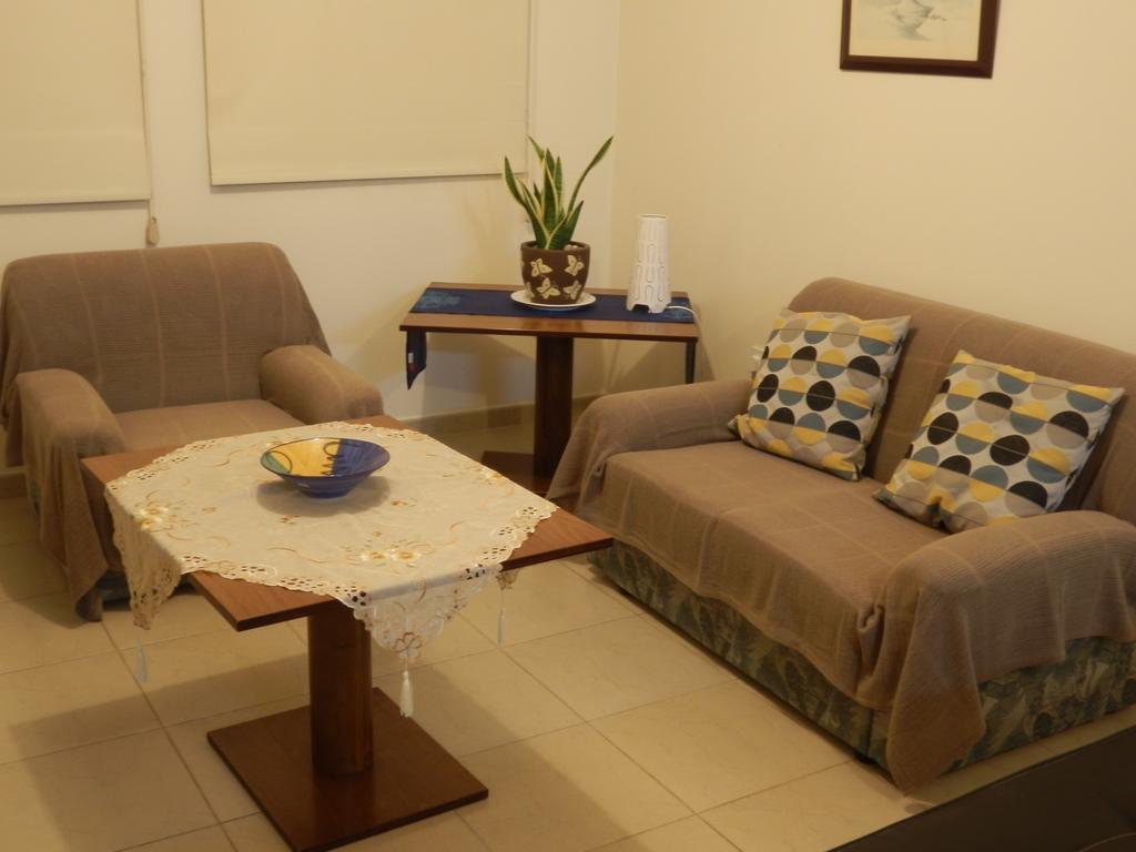 Byreva Apartments Pafos Quarto foto