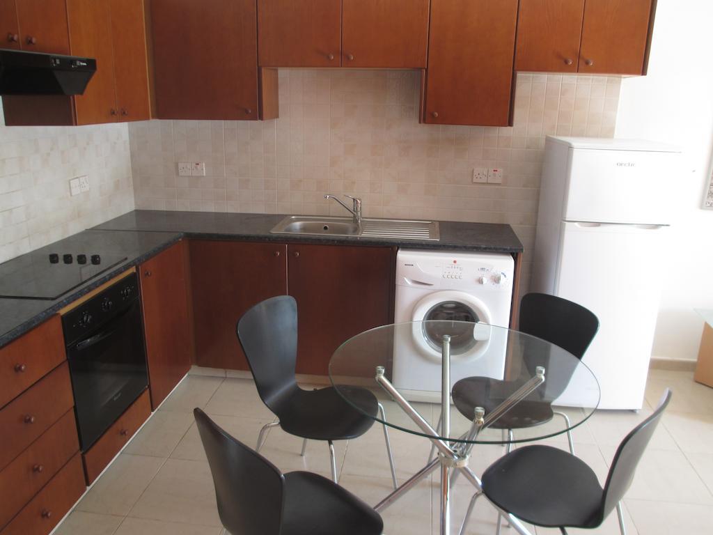 Byreva Apartments Pafos Exterior foto